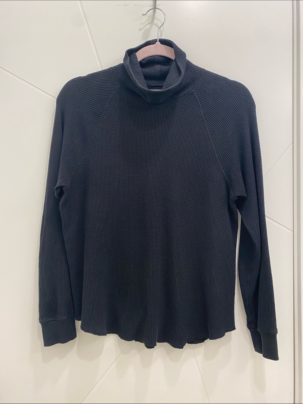Everlane Black Waffle-Knit Turtleneck Sweater